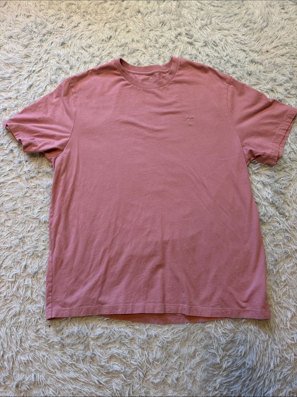 American Eagle Men's Classic Crew Neck T-Shirt in Dusty Rose large. 96